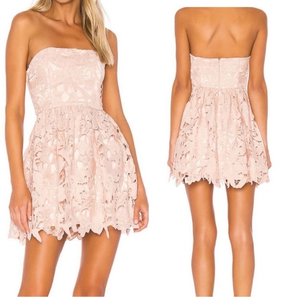 Michael Costello Dresses & Skirts - Michael Costello x Revolve Tate Dress in Blush Pink Women’s Size Small